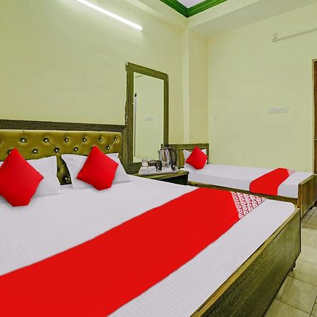 Hotel O B N Palace Rāipur Exteriör bild