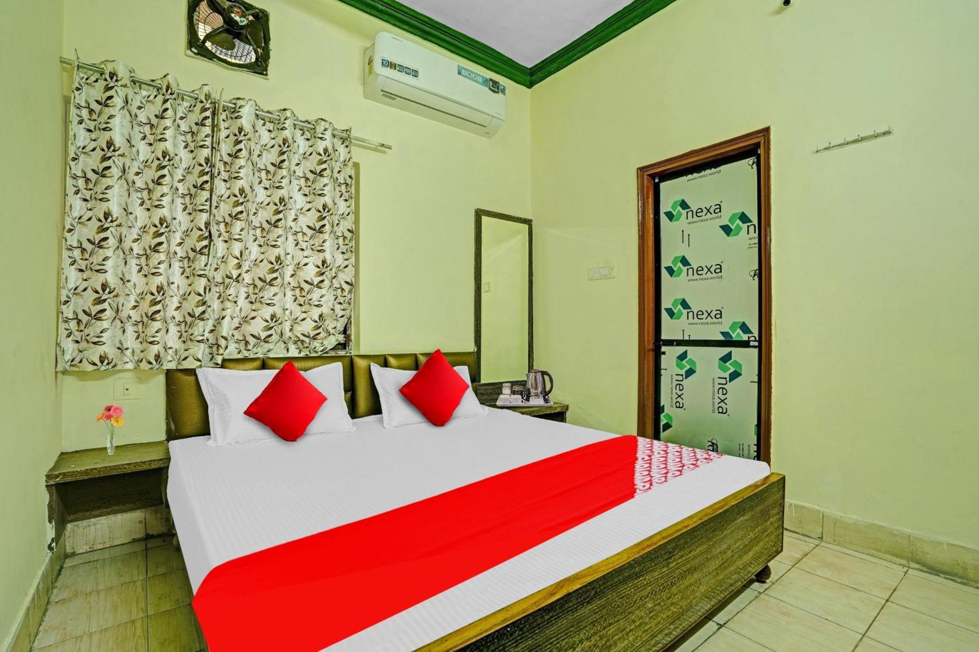 Hotel O B N Palace Rāipur Exteriör bild